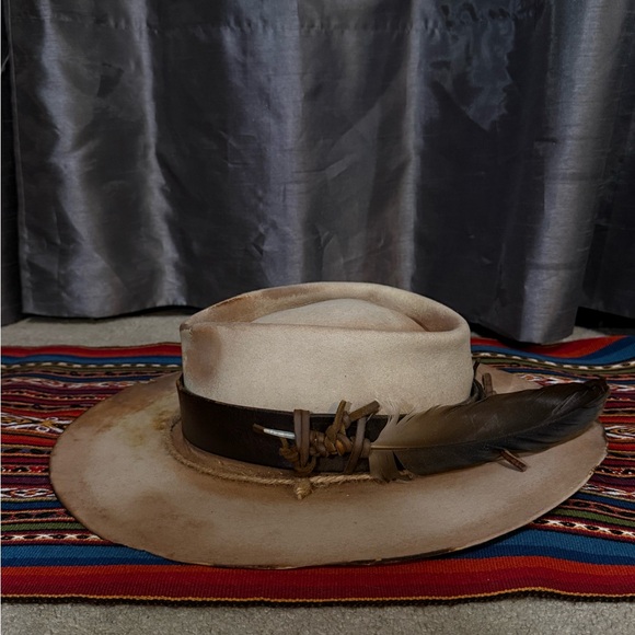 Stetson Other - Stetson® 6X Silver Belly Felt Hat
73/8 - customized